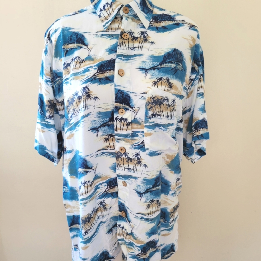 Me sport sailfish beachy button down size medium